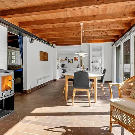5 Bedroom Stunning Home In Nexo Vakantiehuis *