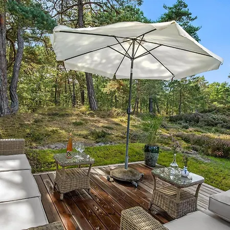 5 Bedroom Stunning Home In Nexo Neksø