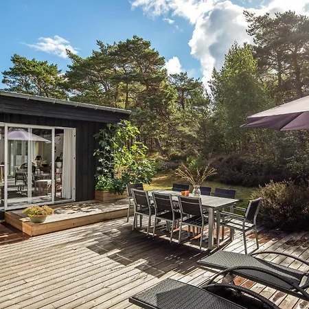 5 Bedroom Stunning Home In Nexo Neksø