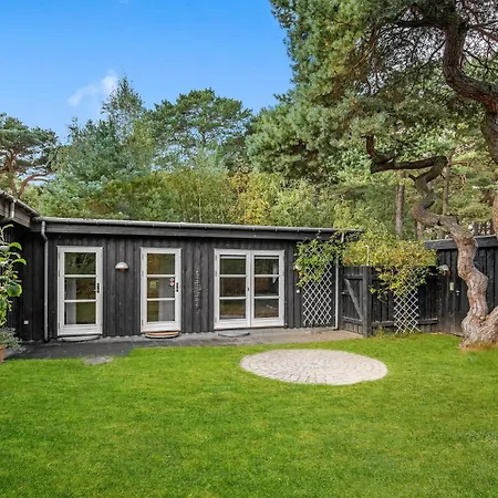 5 Bedroom Stunning Home In Nexo * Neksø