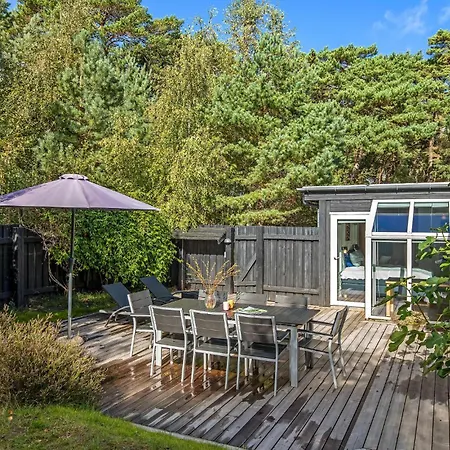5 Bedroom Stunning Home In Nexo Neksø